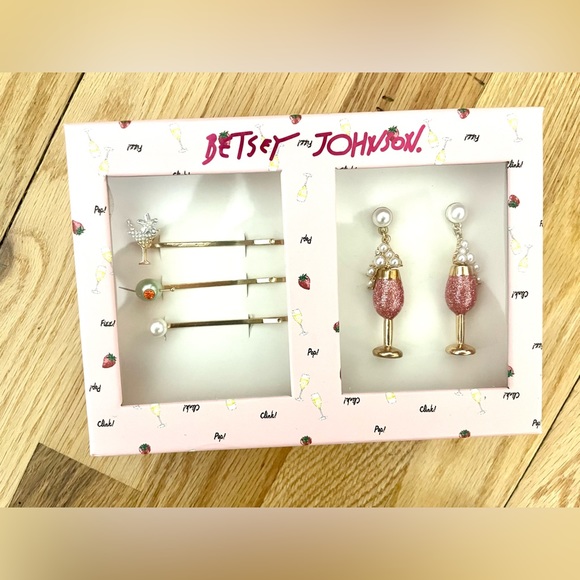 Betsey Johnson Champagne Martini Set NWT - Picture 2 of 7